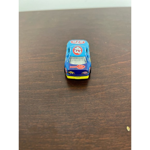 Vintage 1996 Hot Wheels Bobby Hamilton #43 car - Picture 3 of 4